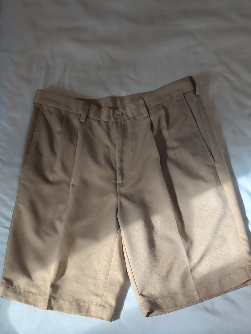 Haggard Men's Classic Khaki Pleated Shorts 32 with Adjustable Waist